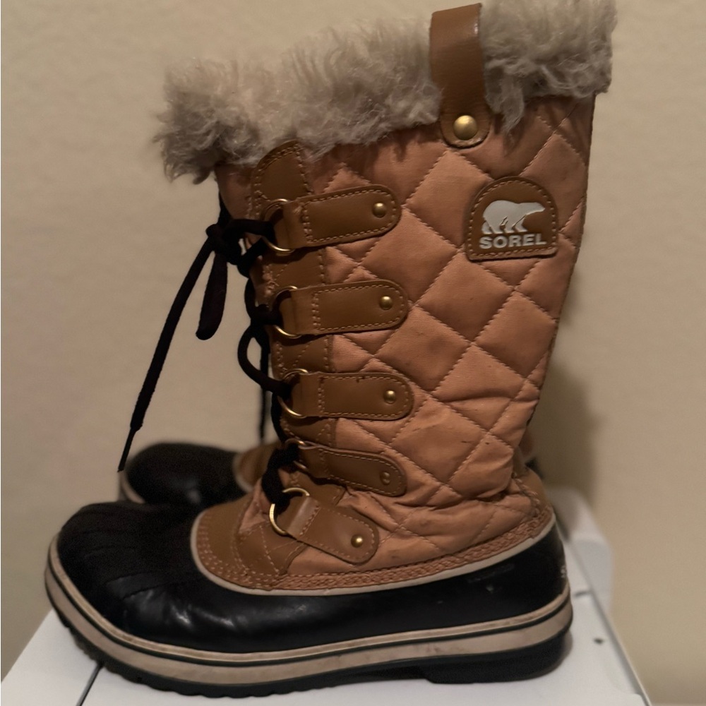 Women's Tan and Black Winter Boots - Picture 2 of 7